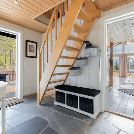 Cozy Cabin W/garden, Bbq, Canoe, Swimming, Central *