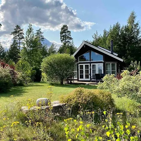 Alpstuga Cozy Cabin W/garden, Bbq, Canoe, Swimming, Central Sinnes