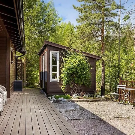Cozy Cabin W/garden, Bbq, Canoe, Swimming, Central Alpstuga *