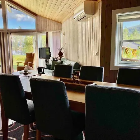 Cozy Cabin W/garden, Bbq, Canoe, Swimming, Central Sinnes